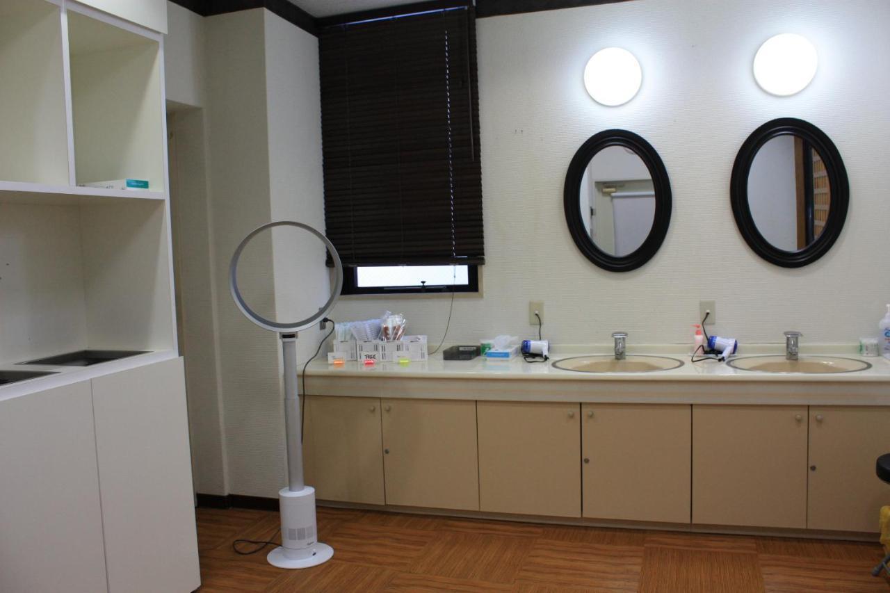 Capsule Hotel & Sauna Noble צ'יבה מראה חיצוני תמונה